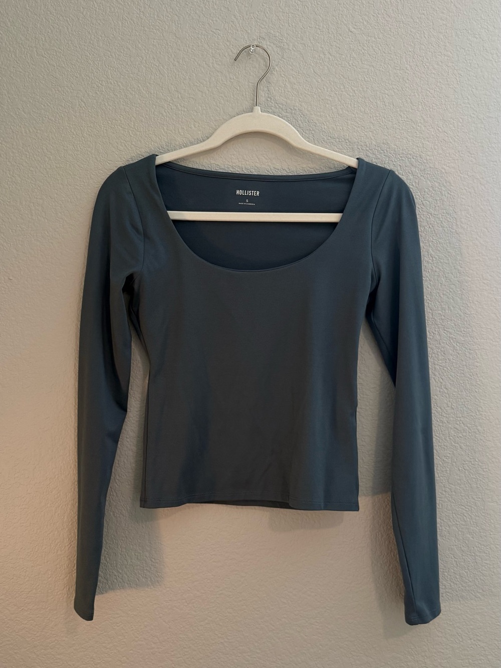 HOLLISTER Long Sleeve Top